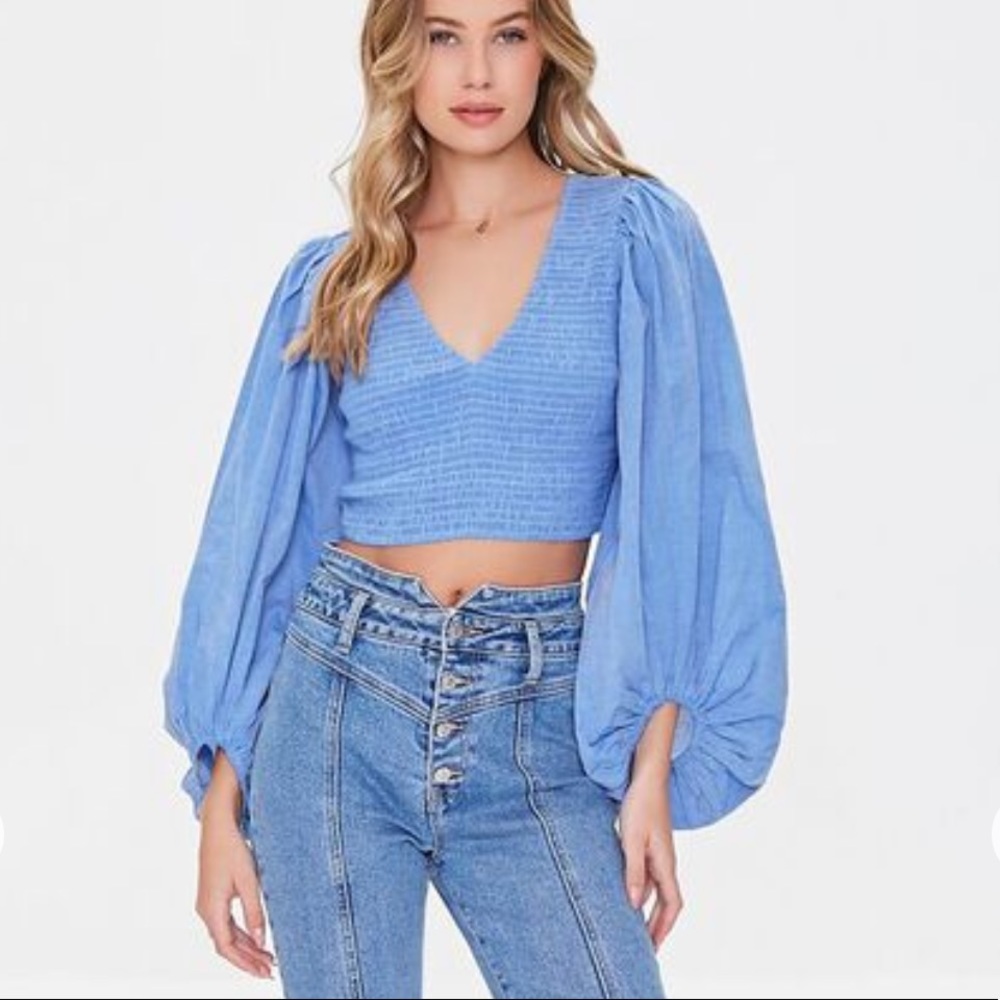 - balloon sleeve gathered crop top